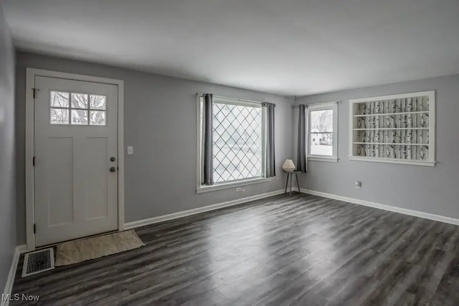 3744 Edgefield Nw Avenue, Canton, OH 44709 - Image #2