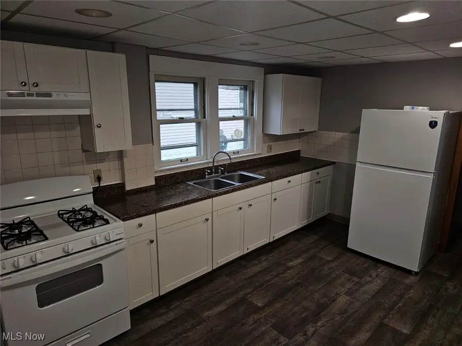 1098 Big Falls Avenue, Akron, OH 44310 - Image #3