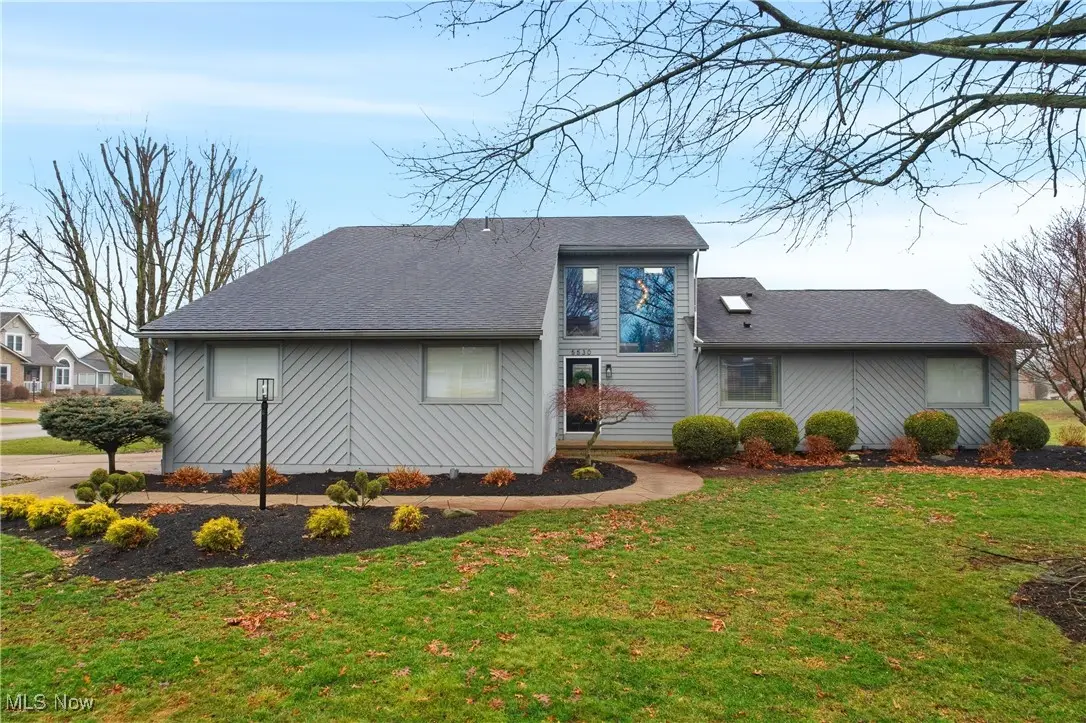 5530 Brookstone Nw Street, Canton, OH 44718 - Image #1