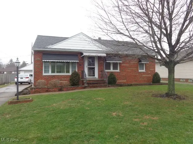 11092 Naomi Drive, Parma, OH 44130 - Image #1