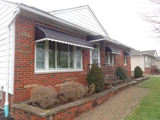 11092 Naomi Drive, Parma, OH 44130 - Image #2