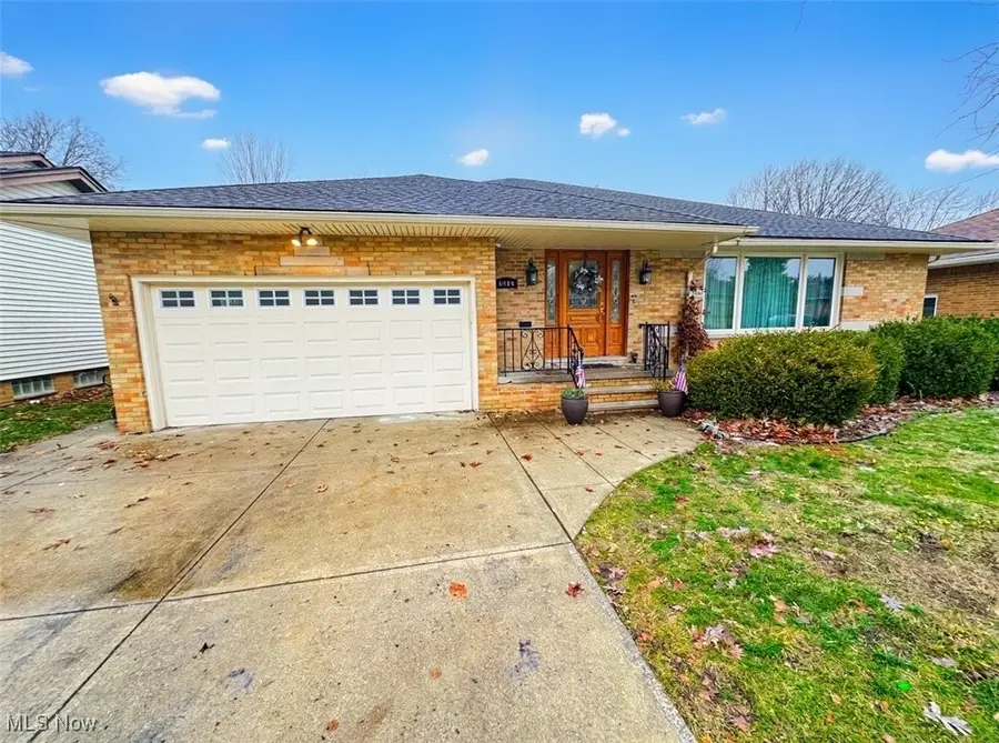 6408 Fordham Drive, Parma, OH 44129 - Image #2