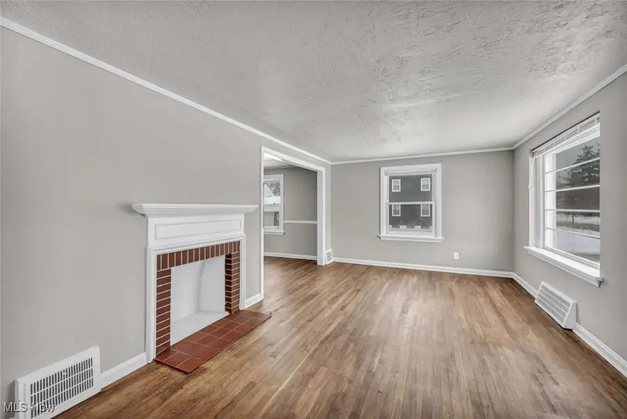 610 E 266th Street, Euclid, OH 44132 - Image #3