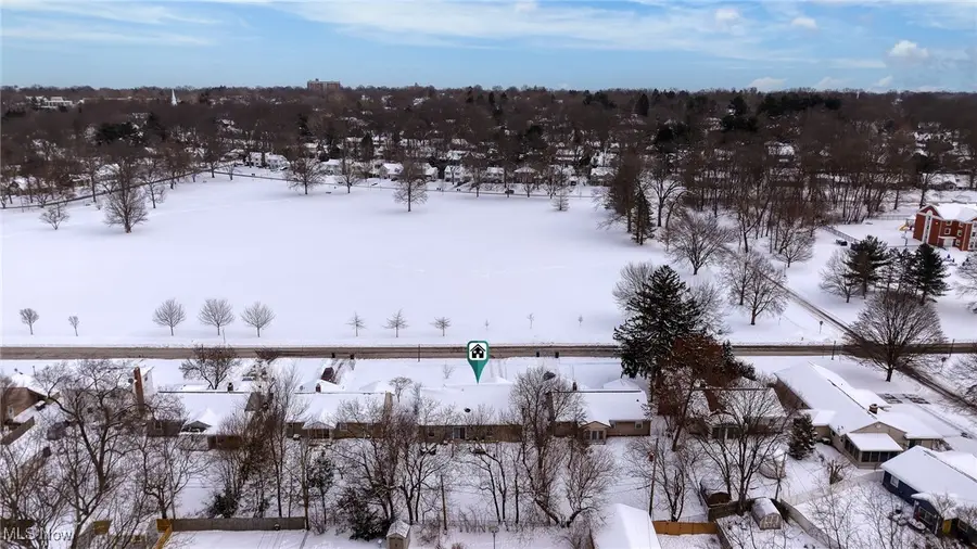 422 Crestview Avenue, Akron, OH 44320 - Image #3