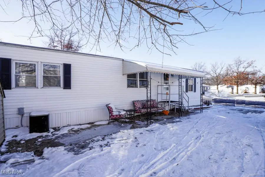 18592 Edwards Road #94, Doylestown, OH 44230 - Image #2