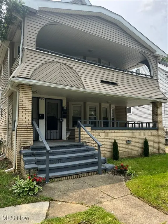 892 Delia Avenue, Akron, OH 44320