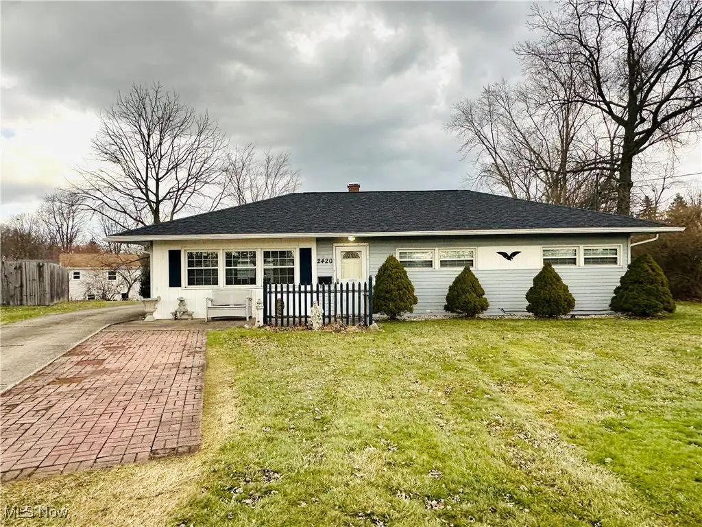 2420 Bel Aire Lane, Poland, OH 44514 - Image #1