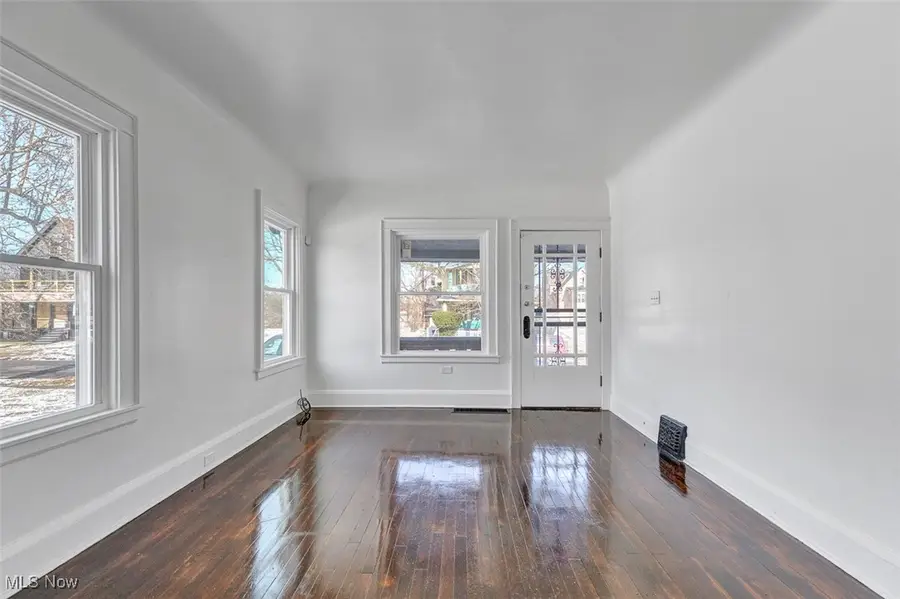 11412 Tuscora Avenue, Cleveland, OH 44108 - #3