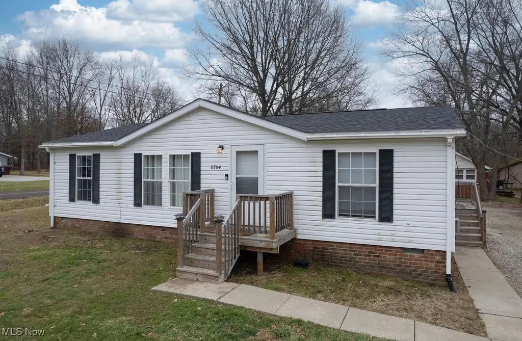 6764 Sumner Road, Ravenna, OH 44266 - Image #1