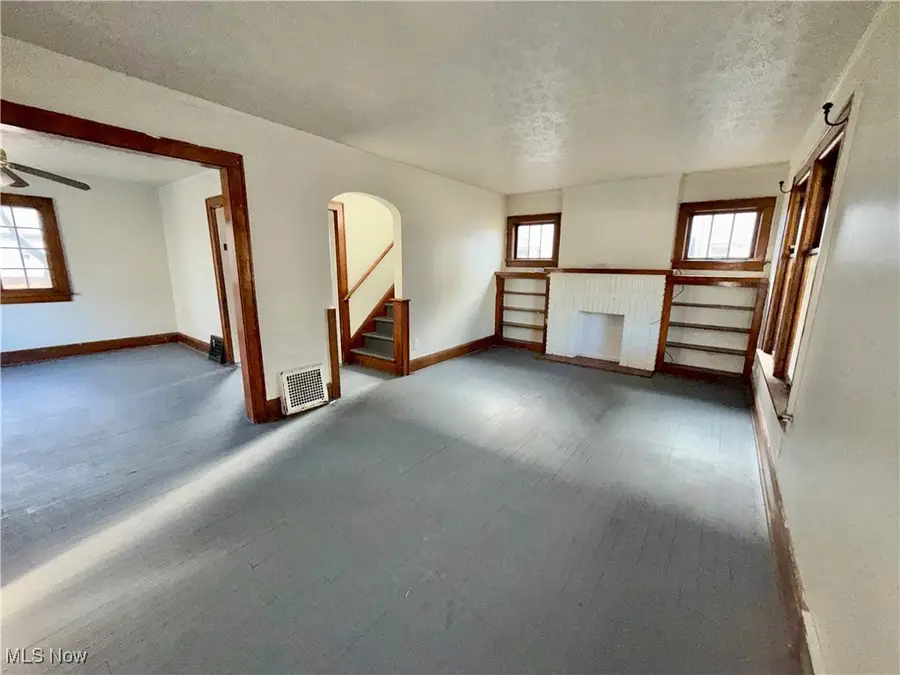 325 Grace Avenue, Akron, OH 44320 - Image #2