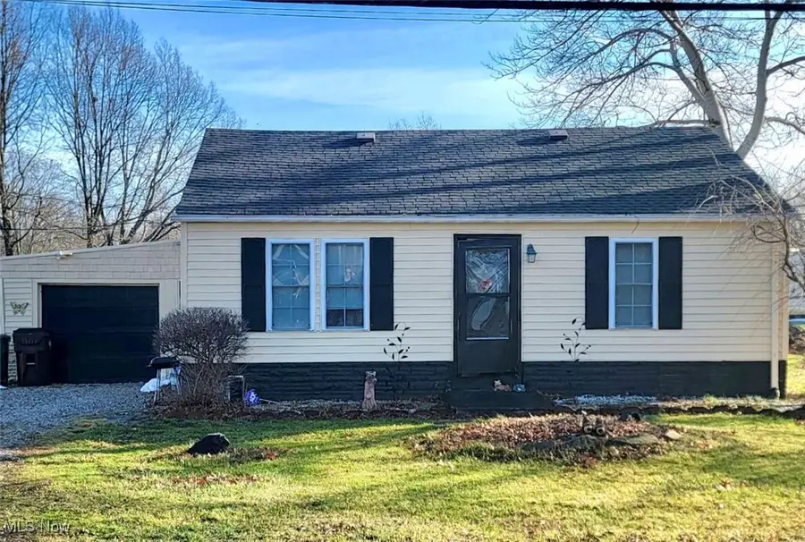 5211 Hecock Avenue, Lorain, OH 44055 - Image #2