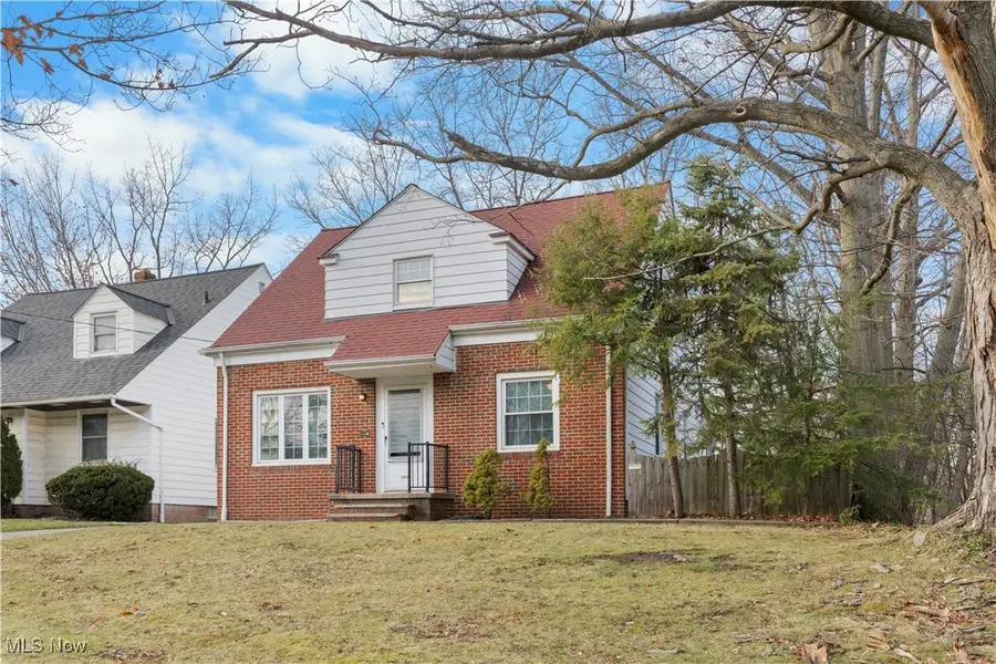 25031 Glenbrook Boulevard, Euclid, OH 44117 - Image #3