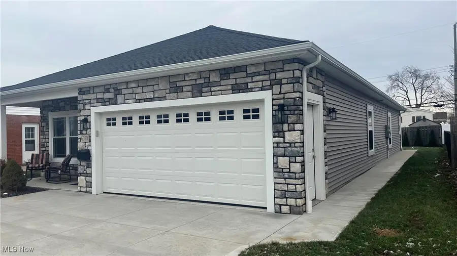 6363 Lockhaven Drive, Brookpark, OH 44142 - Image #3