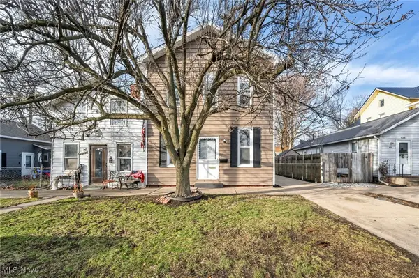 927 W Adams Street, Sandusky, OH 44870