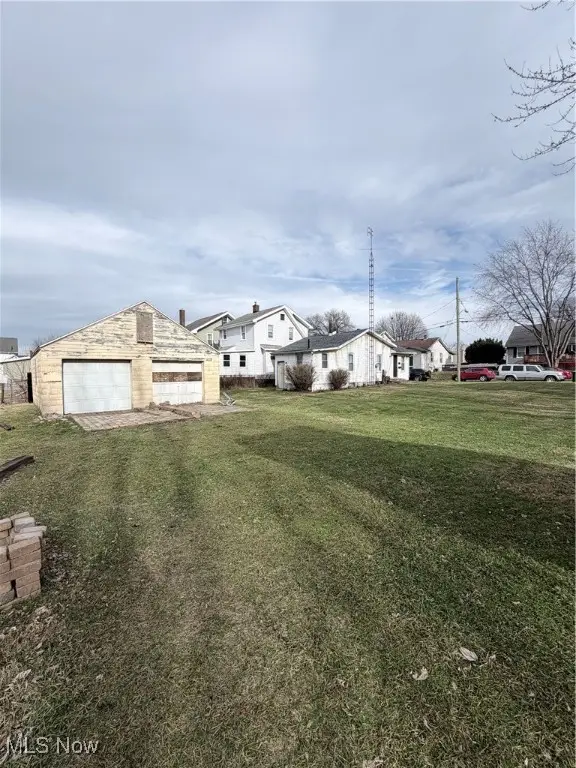 817 Halter Nw Court, Canton, OH 44708 - Image #2