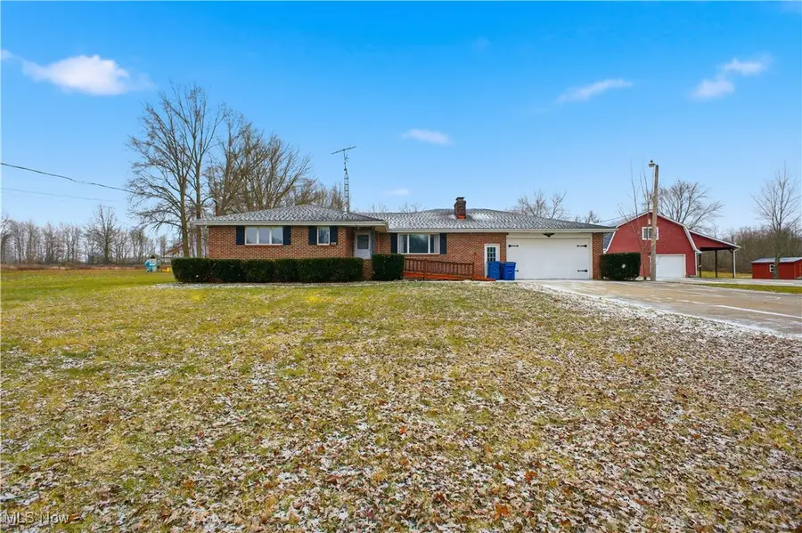 5253 Palmyra Sw Road, Lordstown, OH 44481 - Image #2