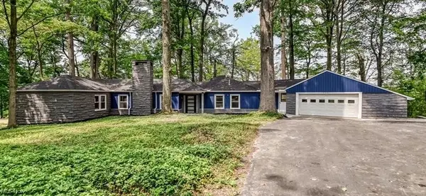 2531 Timberline Drive, Willoughby Hills, OH 44094