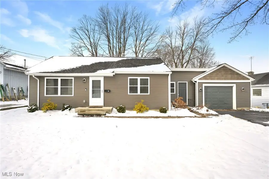 106 N Lake Street, South Amherst, OH 44001 - Image #2