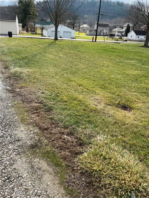 Ford Drive, Midvale, OH 44653