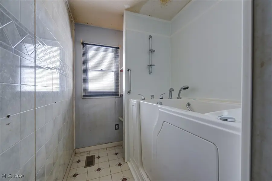 326 Indiana Avenue, Lorain, OH 44052 - Image #2