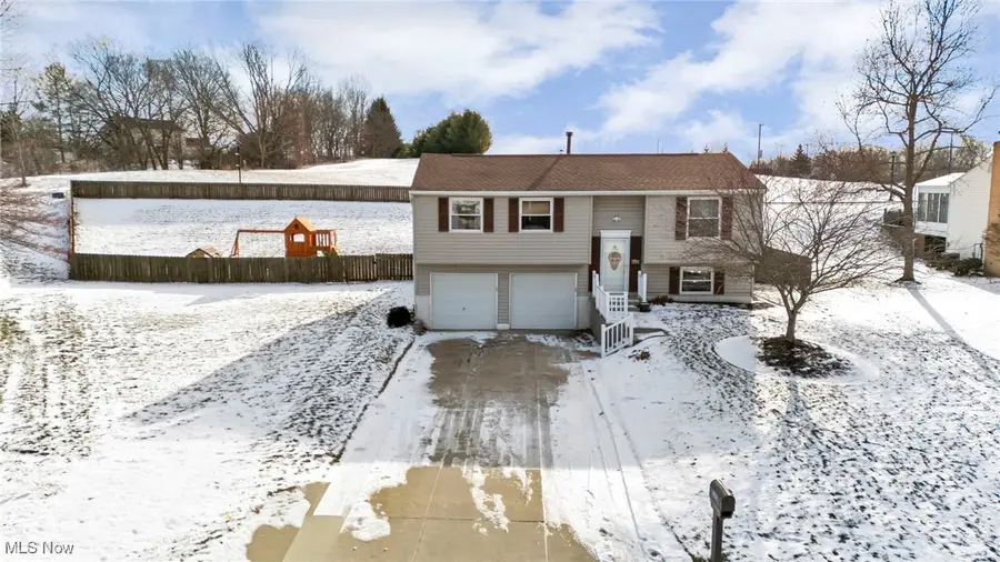 1690 Cloverview Drive, Uniontown, OH 44685 - Image #2