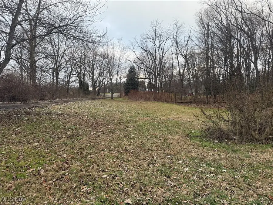 5854 Cutten Avenue, North Lawrence, OH 44666 - Image #3