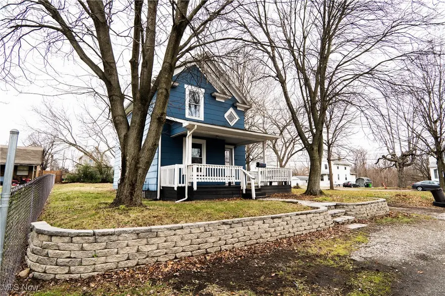 402 Hall Avenue, Barberton, OH 44203 - Image #2