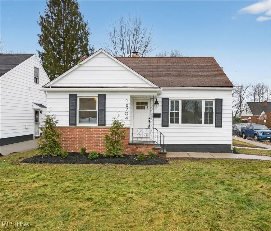 18704 Longview Avenue, Maple Heights, OH 44137 - Image #1