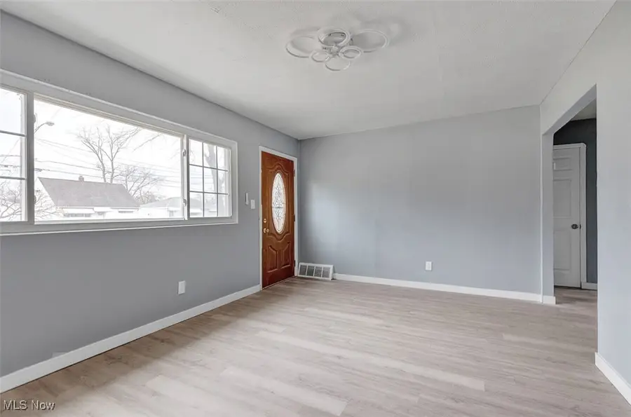 6014 Westbrook Drive, Brook Park, OH 44142 - Image #2