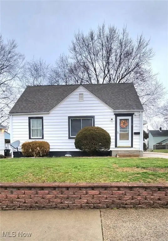 1209 17th Ne Street, Canton, OH 44705