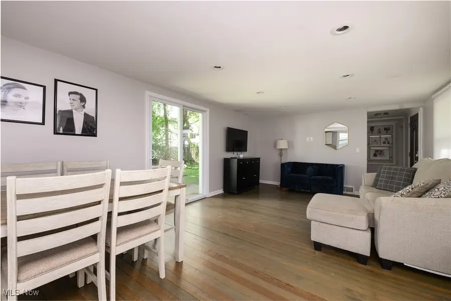 151 Shiawassee Avenue, Fairlawn, OH 44333 - Image #2