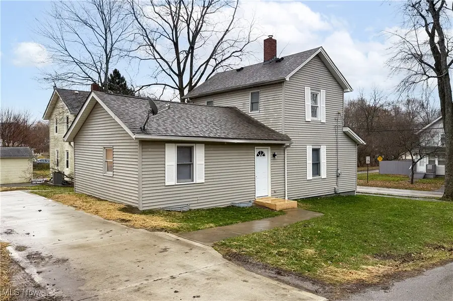 646 W Highland Avenue, Ravenna, OH 44266 - Image #2