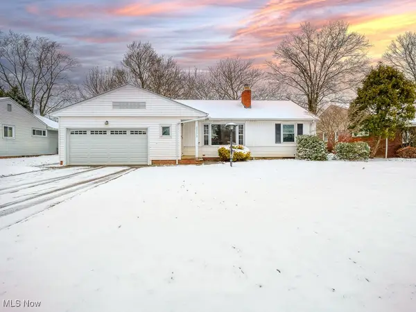 22370 Bartlett Drive, Rocky River, OH 44116