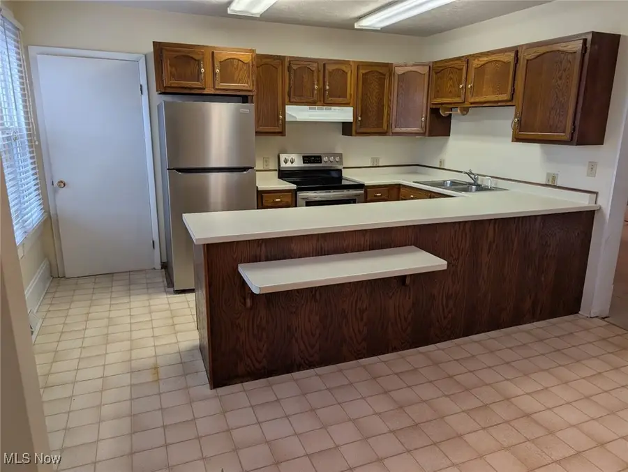 1326 N Wooster Avenue, Dover, OH 44622 - Image #2