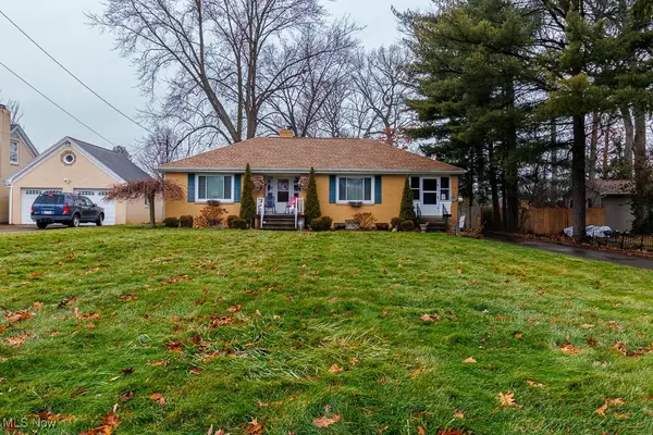 2254 Mccollum Road, Youngstown, OH 44509