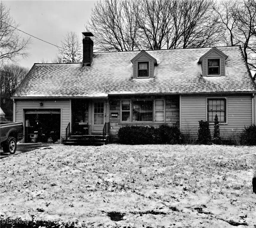 3209 Hermosa Drive, Youngstown, OH 44511 - Image #1