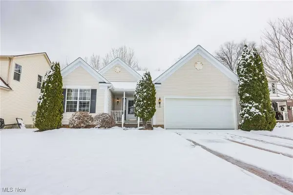 1137 Eaton Drive, Akron, OH 44312