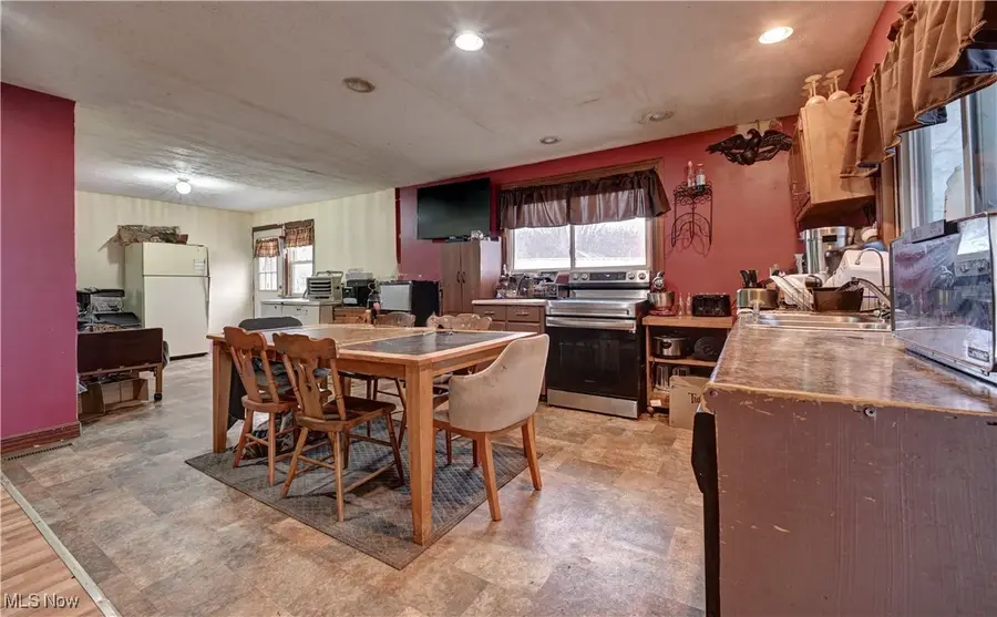 4980 Beagle Club Sw Road, Newcomerstown, OH 43832 - Image #2