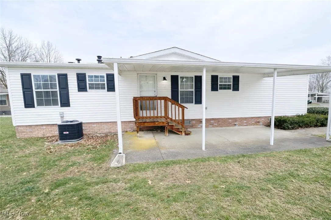 178 D Sw Street, Navarre, OH 44662 - Image #1