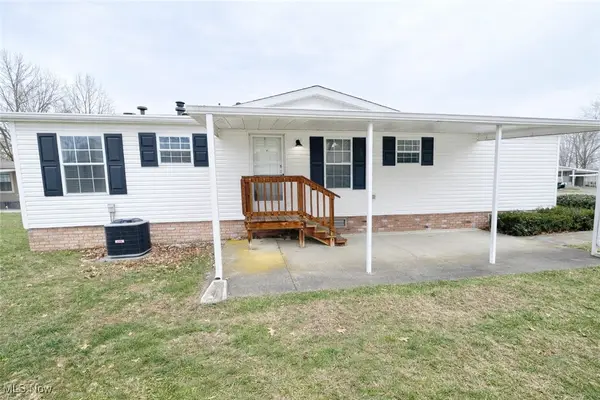 178 D Sw Street, Navarre, OH 44662