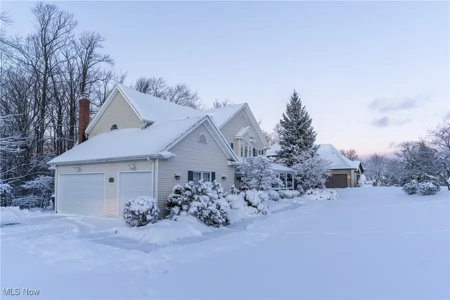8955 Stoneybrook Drive, Broadview Heights, OH 44147 - Image #2