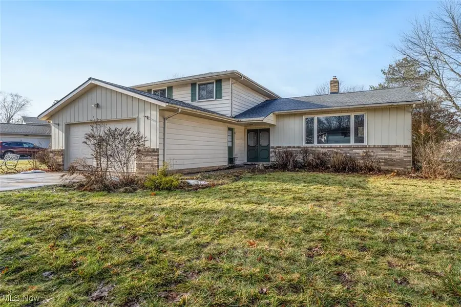 32936 N Roundhead Drive, Solon, OH 44139 - Image #2