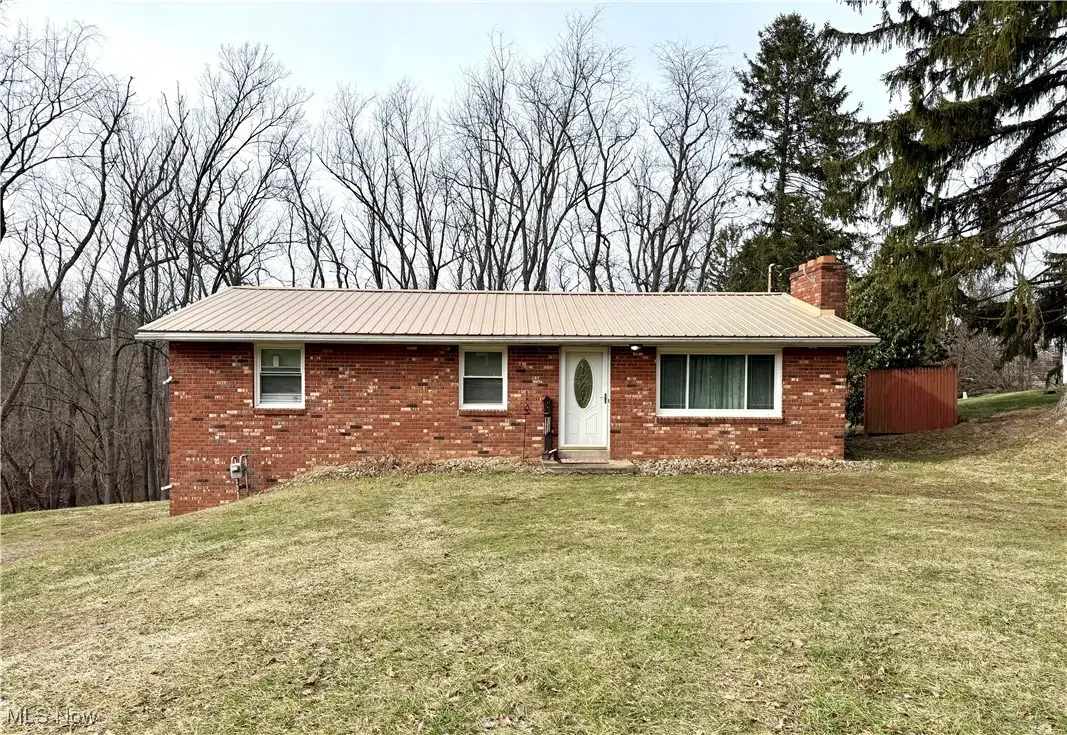 130 Hedges Drive, Wellsburg, WV 26070 - Image #1