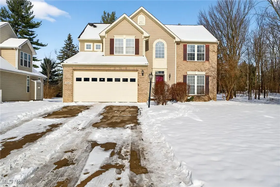 6240 Sparrowhawk Way, Oakwood, OH 44146 - Image #1