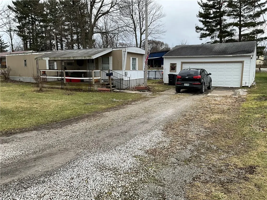 39 W Washburn Street, New London, OH 44851 - Image #1