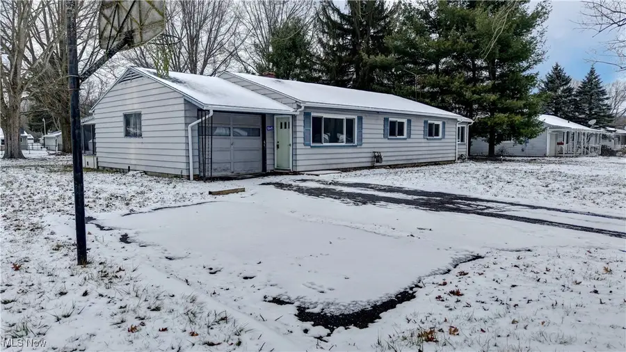 10645 Wilma Ne Avenue, Alliance, OH 44601 - Image #2