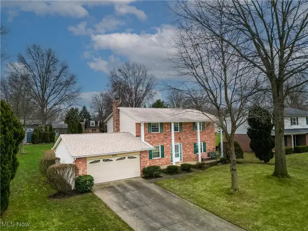 697 Redwood Drive, Canal Fulton, OH 44614