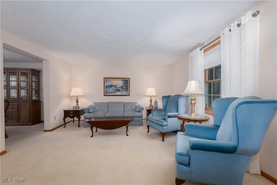 697 Redwood Drive, Canal Fulton, OH 44614 - Image #3