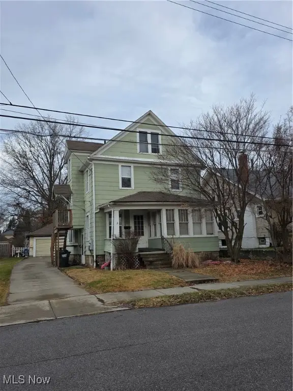 245 E Ford Avenue, Barberton, OH 44203 - Image #2