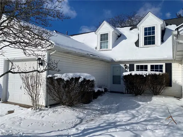 14700 Lakeview Drive #2, Middlefield, OH 44062